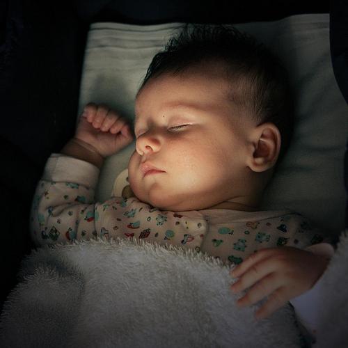 Warum schlafen Kinder nachts schlecht? Die Hauptgründe
