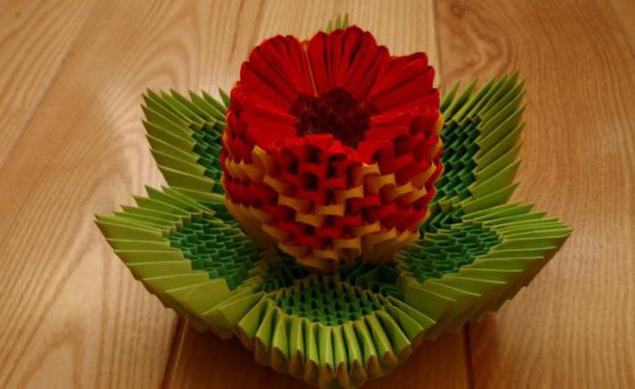 Wasserlilie Origami. Verschiedene Falttechniken