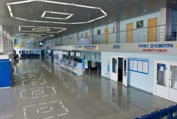 Flughafen (Novokuznetsk): Beschreibung und Foto