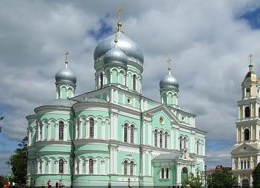 Serafimo-Diveevsky Kloster: Foto und Beschreibung
