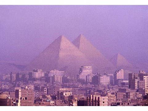 Die Hauptstadt von Ägypten: die Geschichte der Stiftung